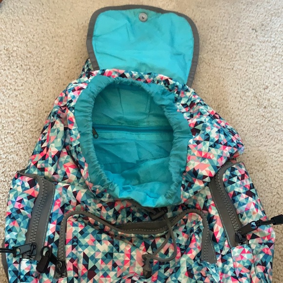 Geometric pattern Backpack - Picture 3 of 4